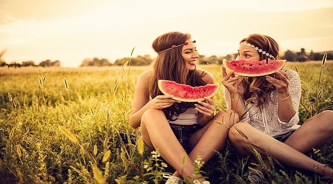 Yaz Aylarında Enerjik Hissetmek İçin Nelere Dikkat Etmemiz Gerekir?
