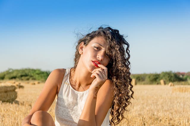 İkizler Burcu Kadınını Benzersiz Yapan 20 Özellik