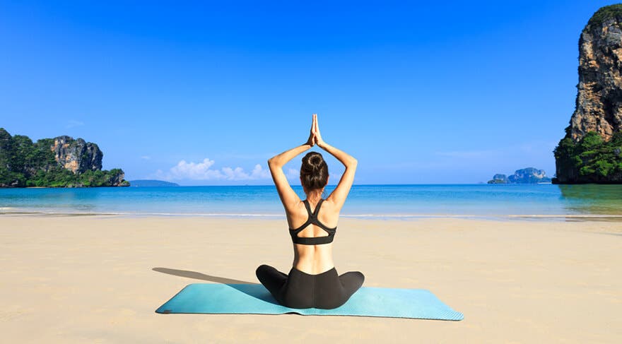 Sağlıklı Yaşam için En İyi 10 Terapötik Yoga Duruşu